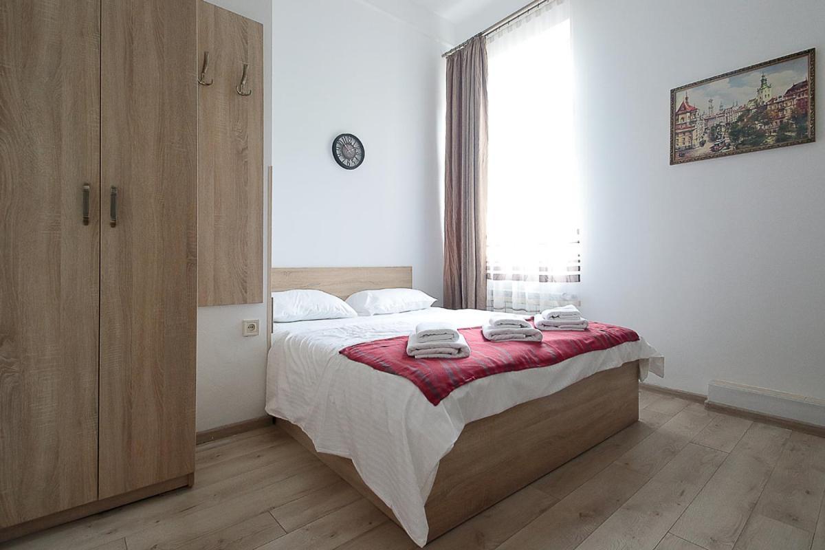 Buk Apartments On Doroshenka 29 Lviv Eksteriør billede