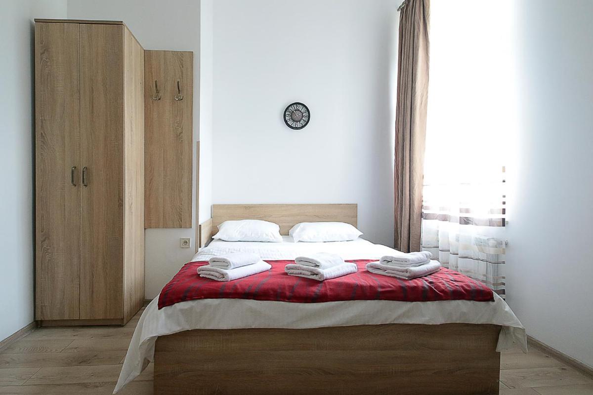 Buk Apartments On Doroshenka 29 Lviv Eksteriør billede