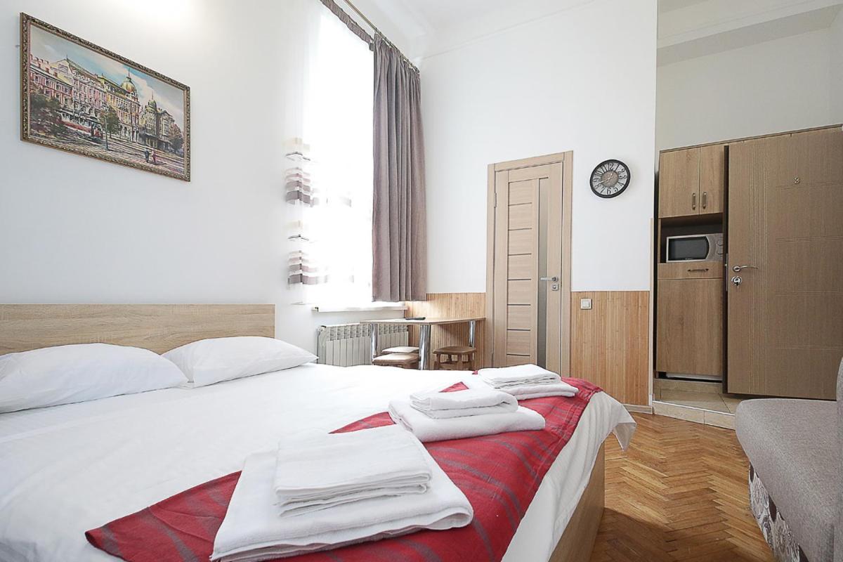 Buk Apartments On Doroshenka 29 Lviv Eksteriør billede