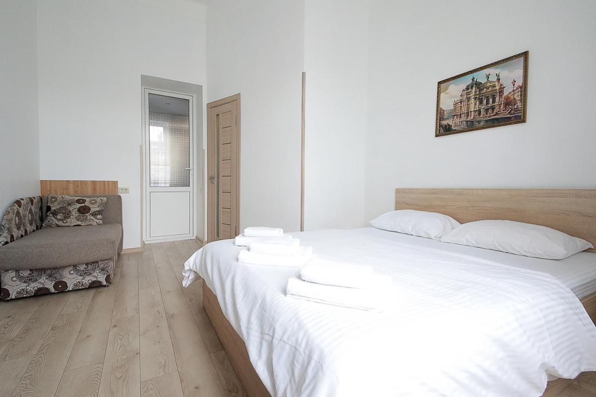 Buk Apartments On Doroshenka 29 Lviv Eksteriør billede