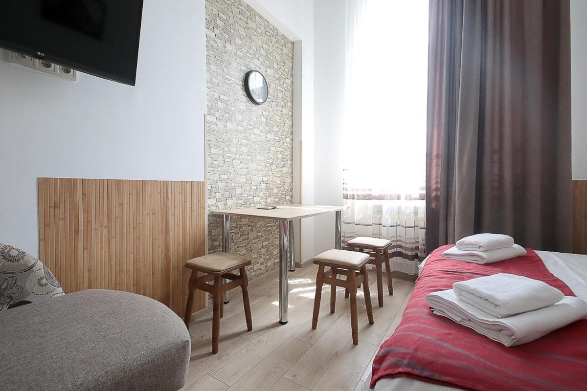 Buk Apartments On Doroshenka 29 Lviv Eksteriør billede
